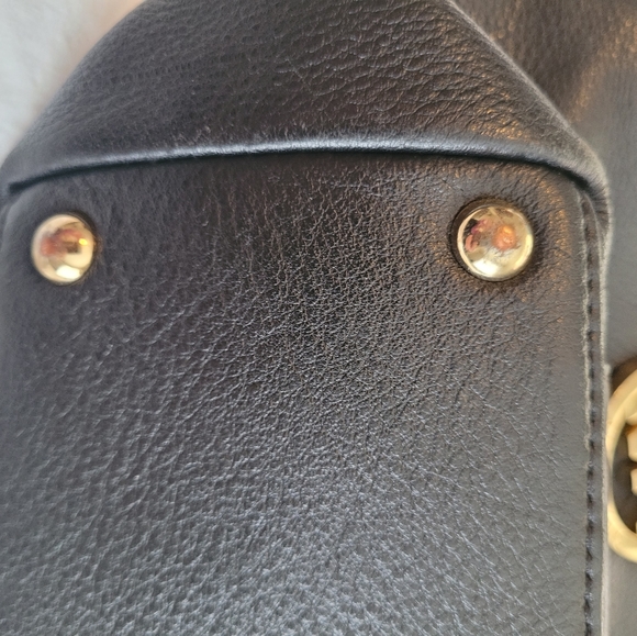 Black Michael kors purse - Picture 4 of 16